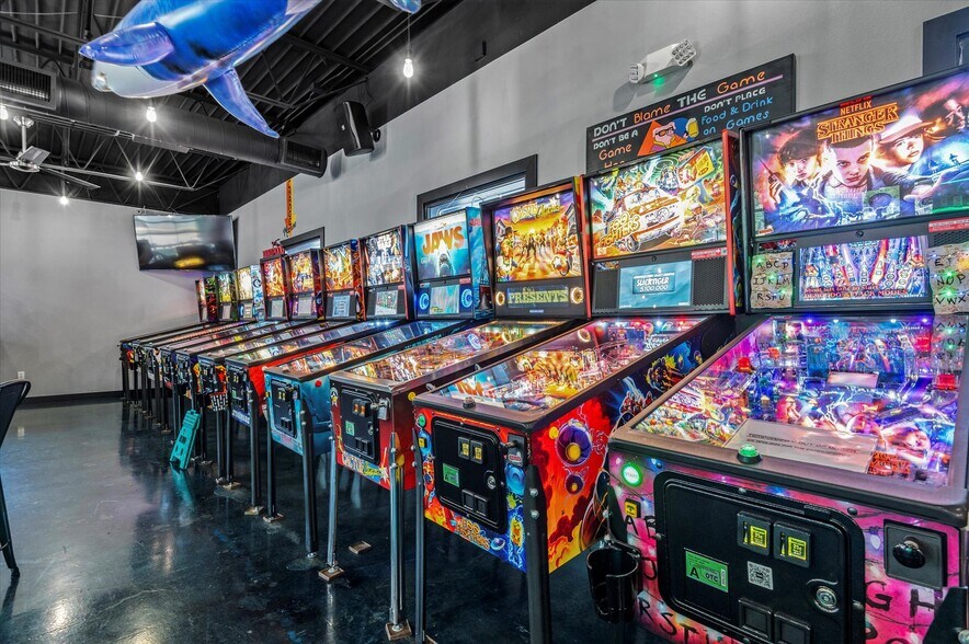 More Photos Of 622 SE Frank Phillips Blvd, Bartlesville Restaurant For Sale