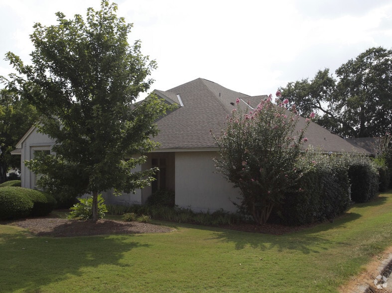 More Photos Of 959 17th St, Columbus Medical For Sale