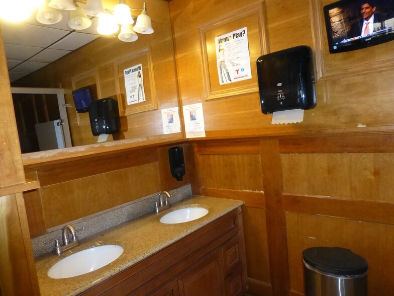 More Photos Of 359 Boston Post Rd, Westbrook Restaurant For Sale