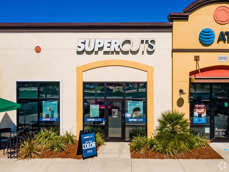 More Photos Of 10195 Bay Pines Blvd, Saint Petersburg Storefront For Lease