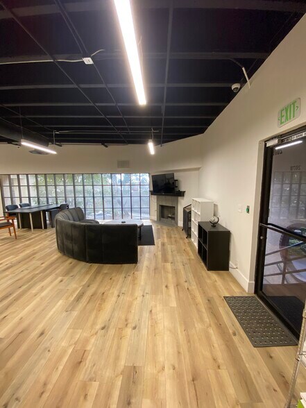 More Photos Of 3505 Cadillac Ave, Costa Mesa Office For Lease