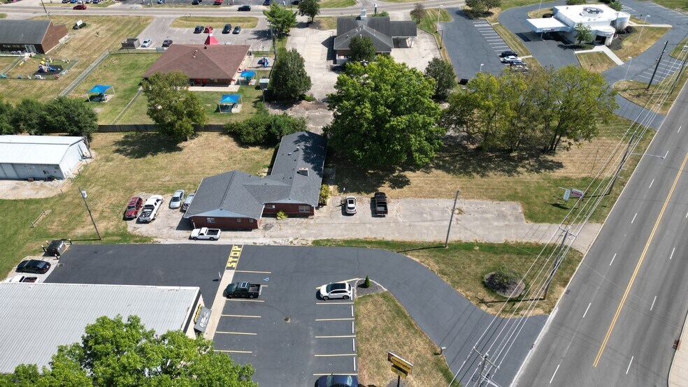 More Photos Of 10758 Harrison Ave, Harrison Restaurant For Sale