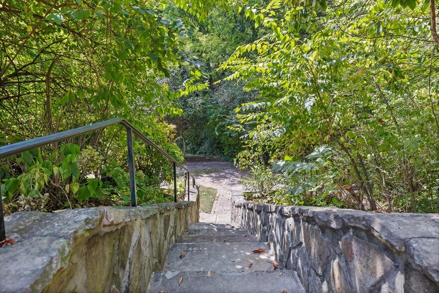 More Photos Of 4300 James Ln, Chattanooga Specialty For Sale