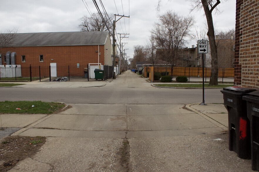 More Photos Of 6452 S Ashland Ave, Chicago Flex For Sale