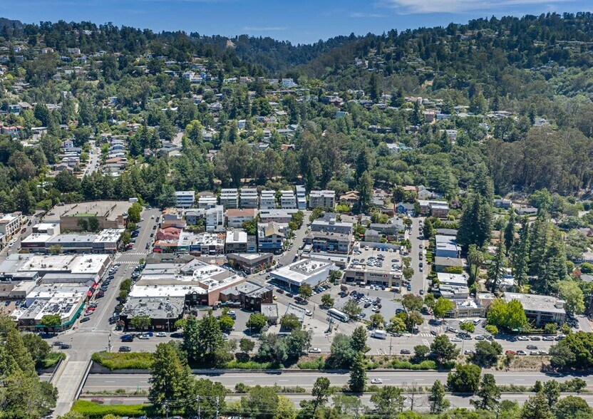 More Photos Of 6201 Antioch St, Oakland Office Residential For Sale