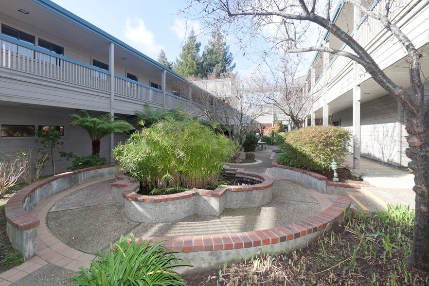More Photos Of 1667 Dominican Way, Santa Cruz Medical For Lease
