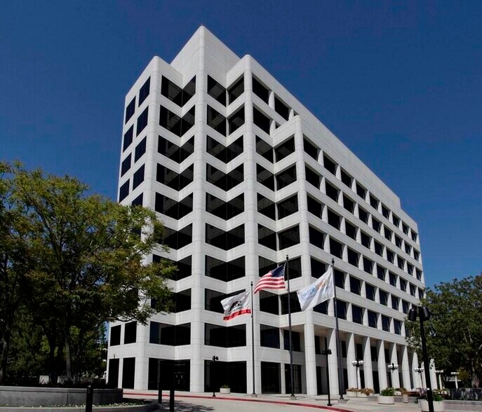 Primary Photo Of 9200 Oakdale Ave, Chatsworth Office For Lease