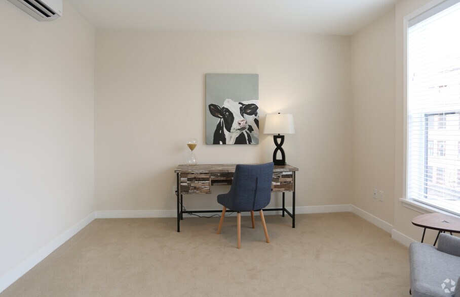 More Photos Of 240 State St, Schenectady Apartments For Lease