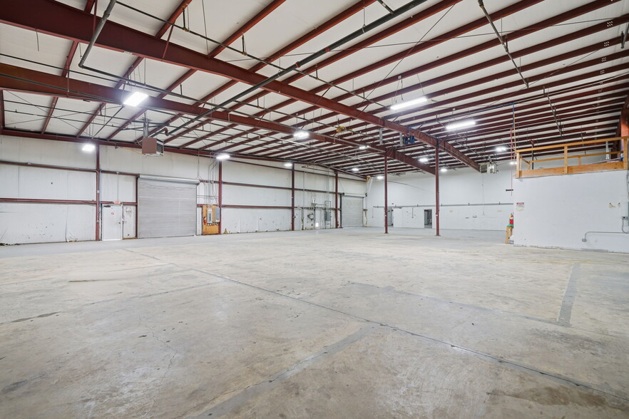 More Photos Of 1449 Field Park Cir, Marietta Warehouse For Sale