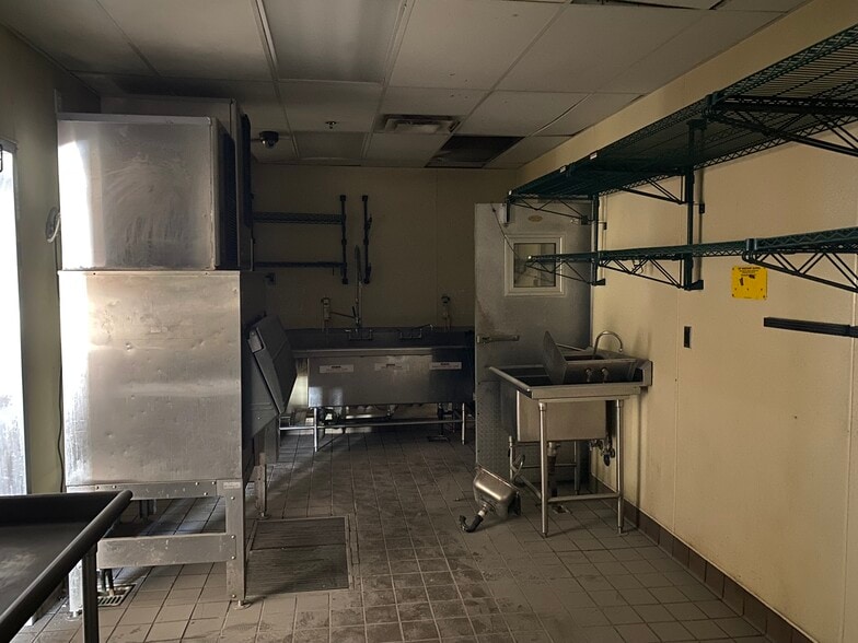 More Photos Of 4280-4302 E Indian School Rd, Phoenix Unknown For Lease