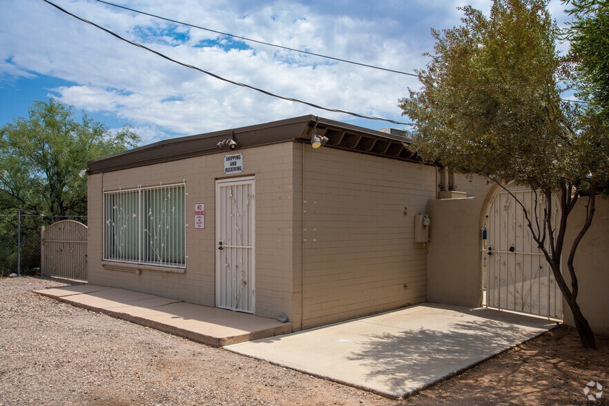 Primary Photo Of 410 E Fort Lowell Rd, Tucson Freestanding For Sale