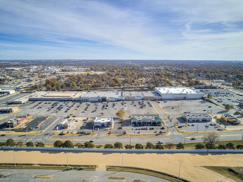 Primary Photo Of 5103 E 21st St, Tulsa General Retail For Lease