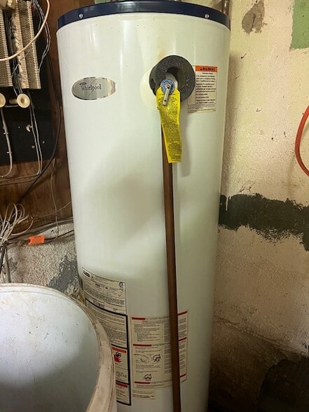 More Photos Of 6 N Limestone St, Jamestown Storefront For Sale