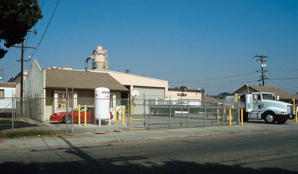 More Photos Of 533 & 541 E Pine St, Compton Warehouse For Sale