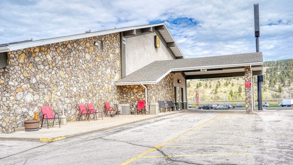 More Photos Of 2600 Whitewood Service Rd, Sturgis Hotel For Sale