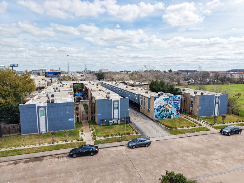 More Photos Of 9707 Timberside Dr, Houston Apartments For Sale