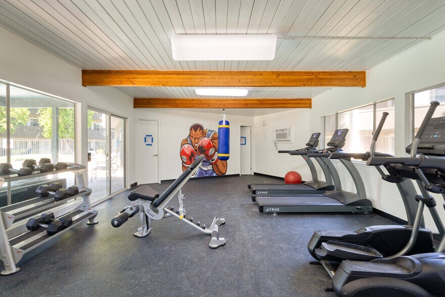 More Photos Of 3220 Watt Ave, Sacramento Apartments For Sale