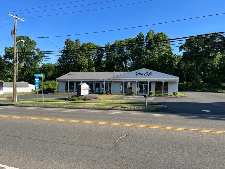 More Photos Of 439 Boston Post Rd, Guilford Freestanding For Sale