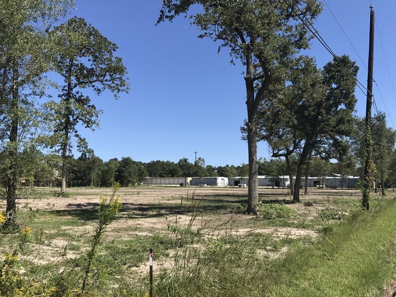 More Photos Of 0 Lakeville Dr, Kingwood Land For Sale