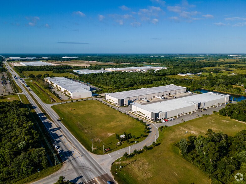 More Photos Of 201 S County Line Rd, Plant City Unknown For Lease