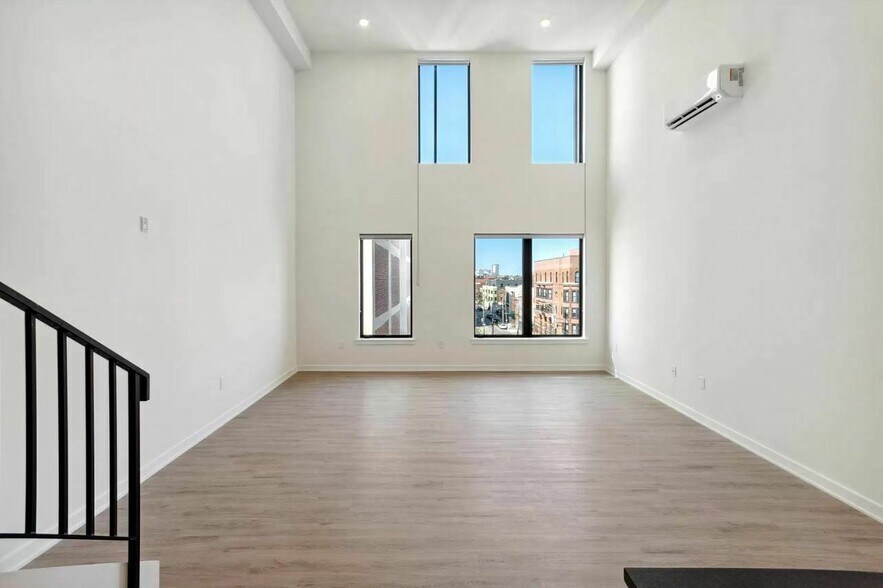 More Photos Of 500 N 13th St, Philadelphia Multifamily For Sale