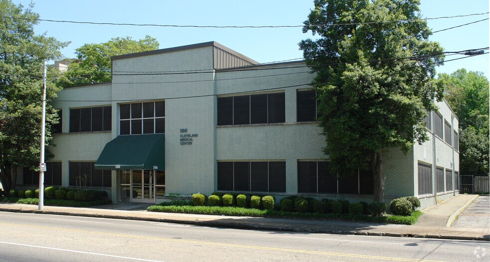 More Photos Of 266 S Cleveland St, Memphis Medical For Lease