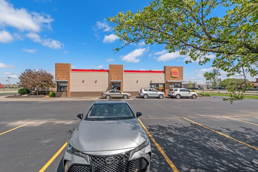More Photos Of 3904 W Bethel Ave, Muncie Fast Food For Sale