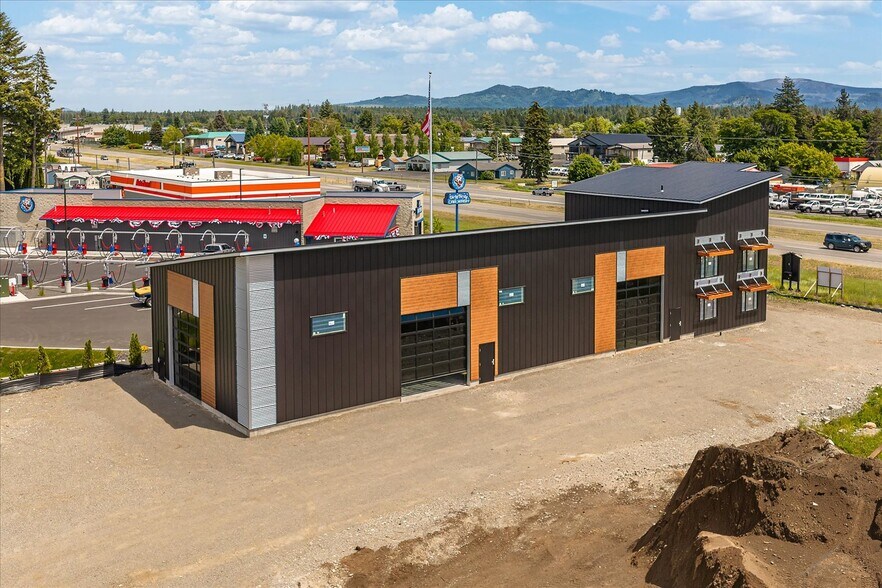 More Photos Of 9878 Kirkpatrick st, Hayden Office For Sale