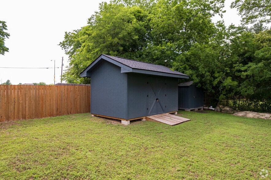 More Photos Of 1206 W Slaughter Ln, Austin Office For Lease