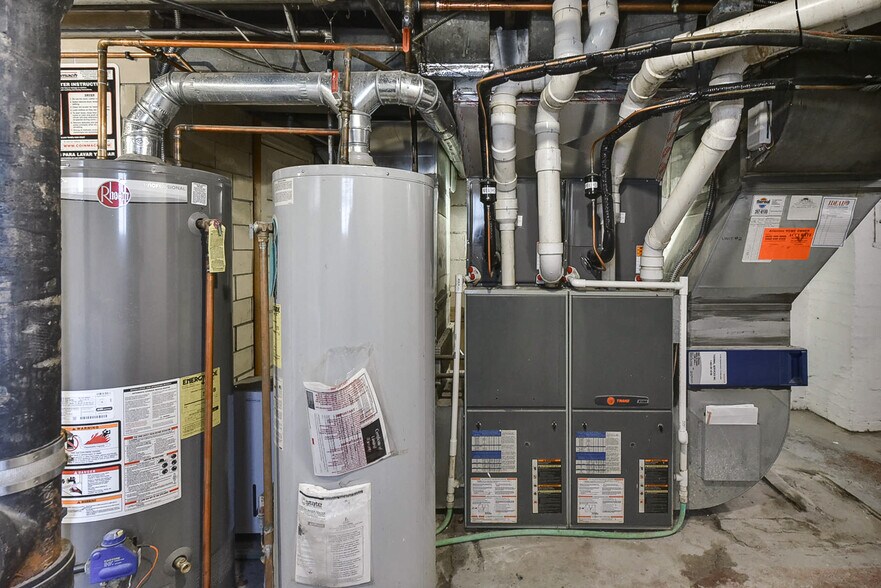 More Photos Of 817 N 48th St, Omaha Apartments For Sale