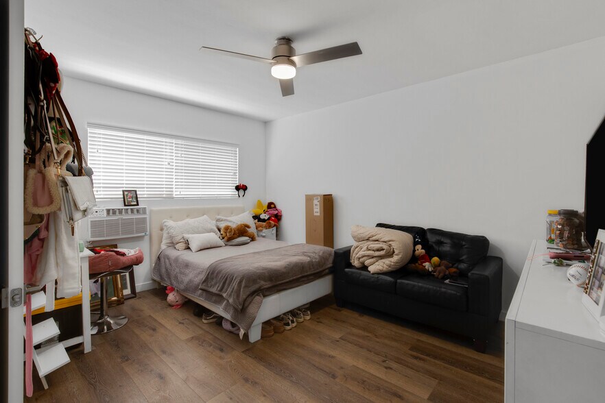 More Photos Of 1936-1938 S Corning St, Los Angeles Apartments For Sale