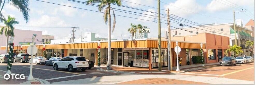 More Photos Of 2261-2283 Main St, Fort Myers General Retail For Sale