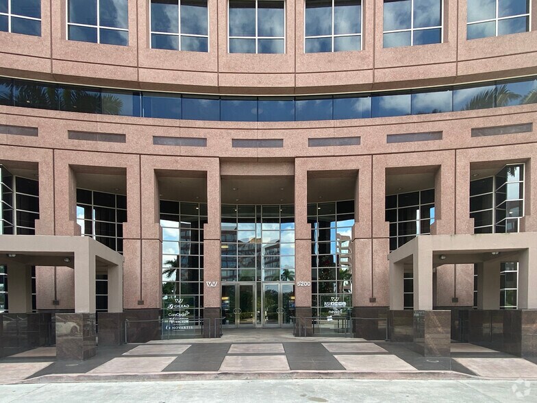 More Photos Of 5200 Waterford District Dr, Miami Office For Lease