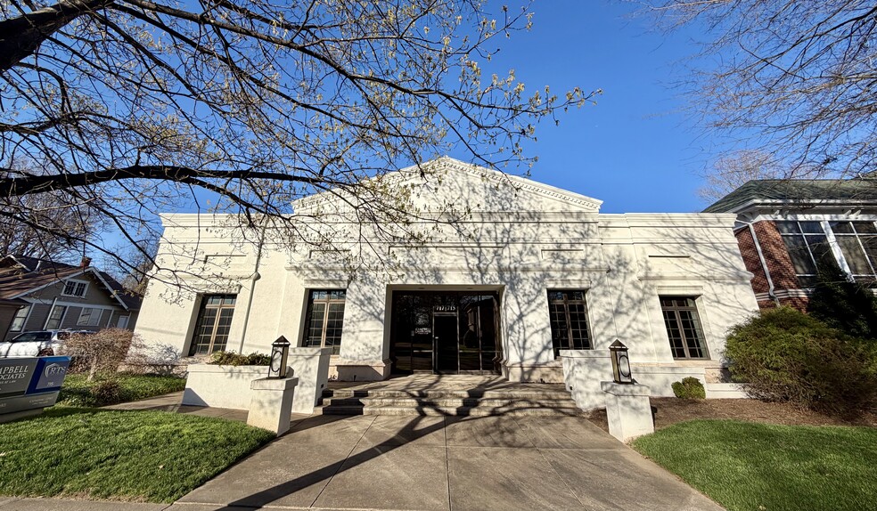 Primary Photo Of 715-717 East Blvd, Charlotte Office For Lease