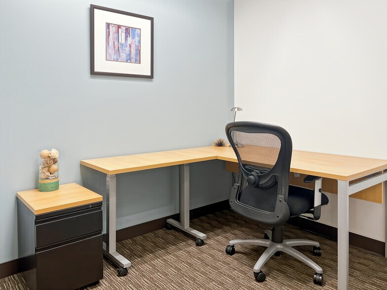 More Photos Of 1901 Harrison St, Oakland Coworking Space