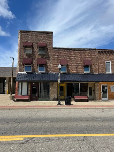 More Photos Of 111-113 N Shiawassee St, Corunna Storefront Retail Residential For Sale