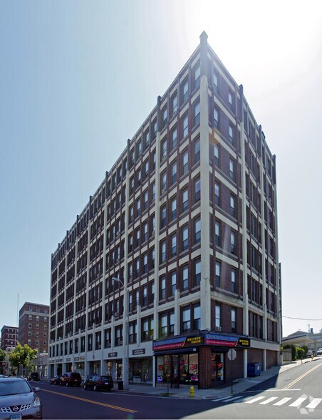 More Photos Of 1241 Main St, Bridgeport Apartments For Lease