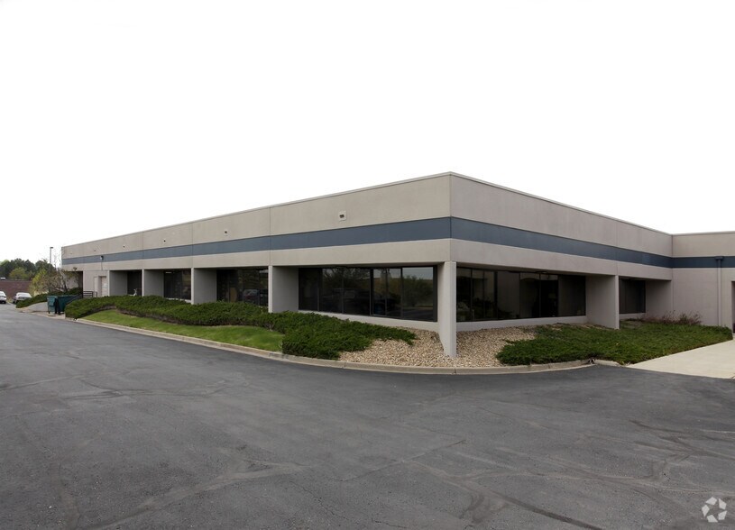 More Photos Of 7070 S Tucson Way, Englewood Flex For Lease