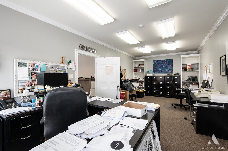 More Photos Of 1021 Maryland Ave, Dolton Manufacturing For Sale