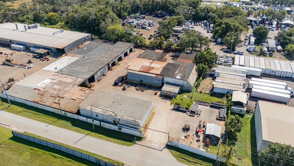 More Photos Of 204 5th St, Orlando Industrial For Sale