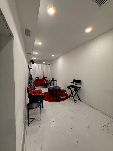 More Photos Of 777 NE 79th St, Miami Freestanding For Sale