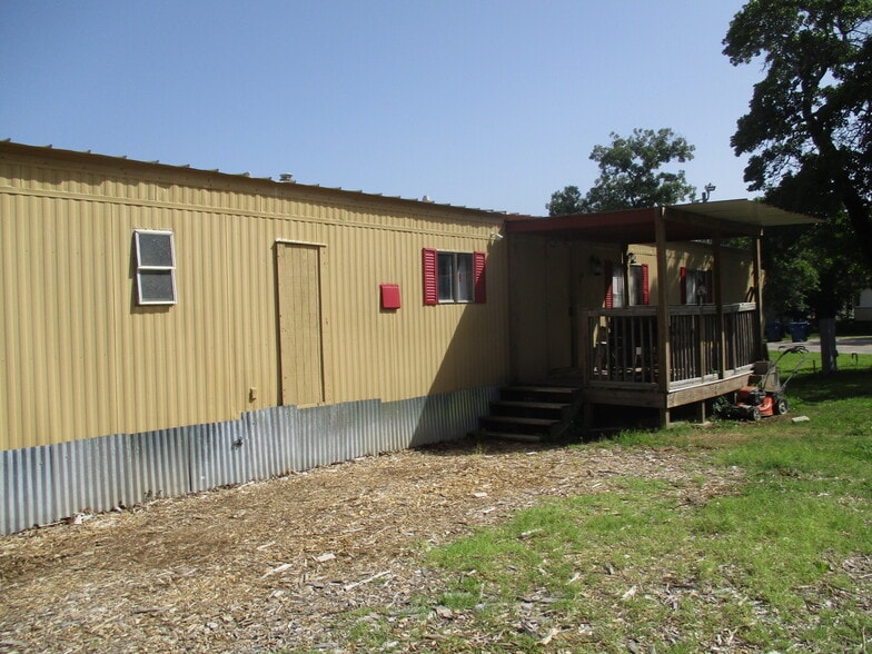 More Photos Of 1401 N Choctaw Rd, Choctaw Manufactured Housing Mobile Home Park For Sale
