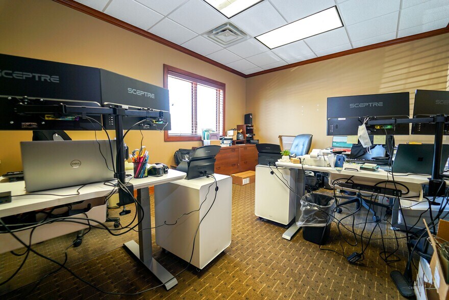 More Photos Of 3032 W Stolley Park Rd, Grand Island Office For Lease