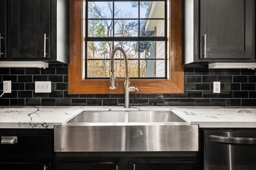 More Photos Of 54 Indian Creek Rd, Woodworth General Retail For Sale