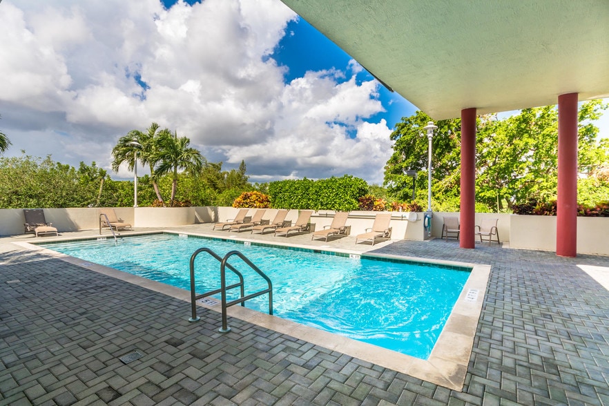 More Photos Of 2301 Wilton Dr, Wilton Manors Apartments For Sale