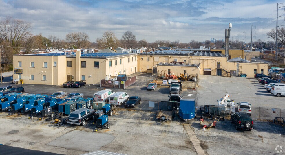 Primary Photo Of 512-520 Pusey Ave, Collingdale Light Distribution For Lease