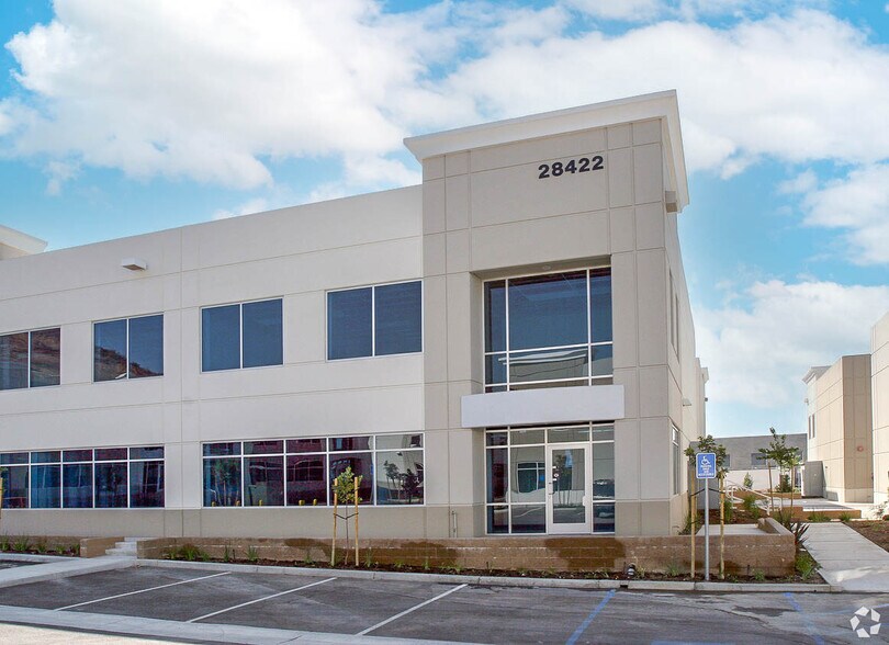 More Photos Of 28422-28426 Constellation Rd, Valencia Office For Lease