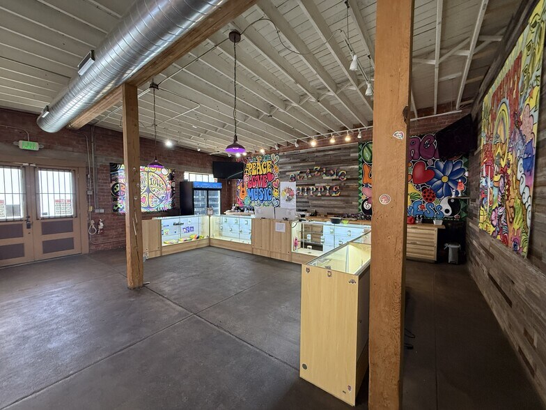 More Photos Of 123 W Cedar St, Trinidad General Retail For Sale