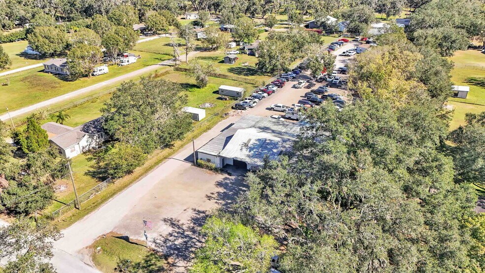 More Photos Of 705 Jerry Smith Rd, Dover Light Manufacturing For Sale