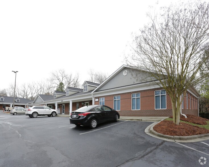 More Photos Of 8037 Corporate Center Dr, Charlotte Office For Sale